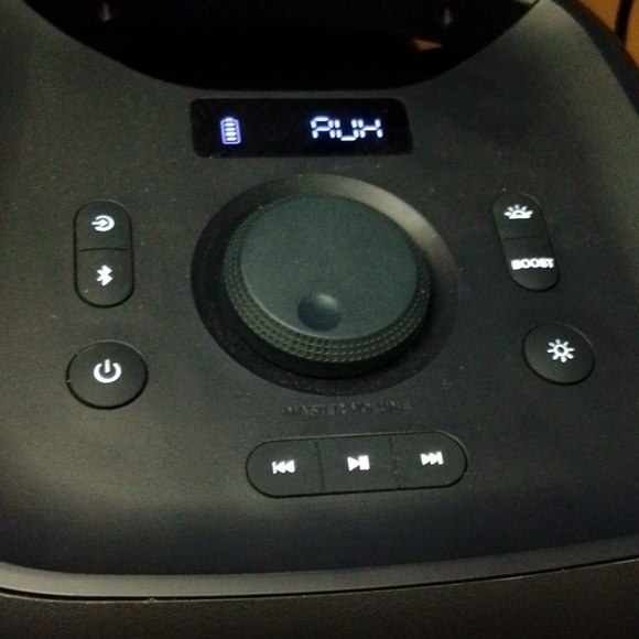 RGB LED Bluetooth Speaker - Picture 2 of 6